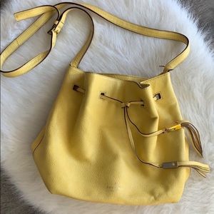 Kate Spade | large bucket bag in yellow pebbled leather